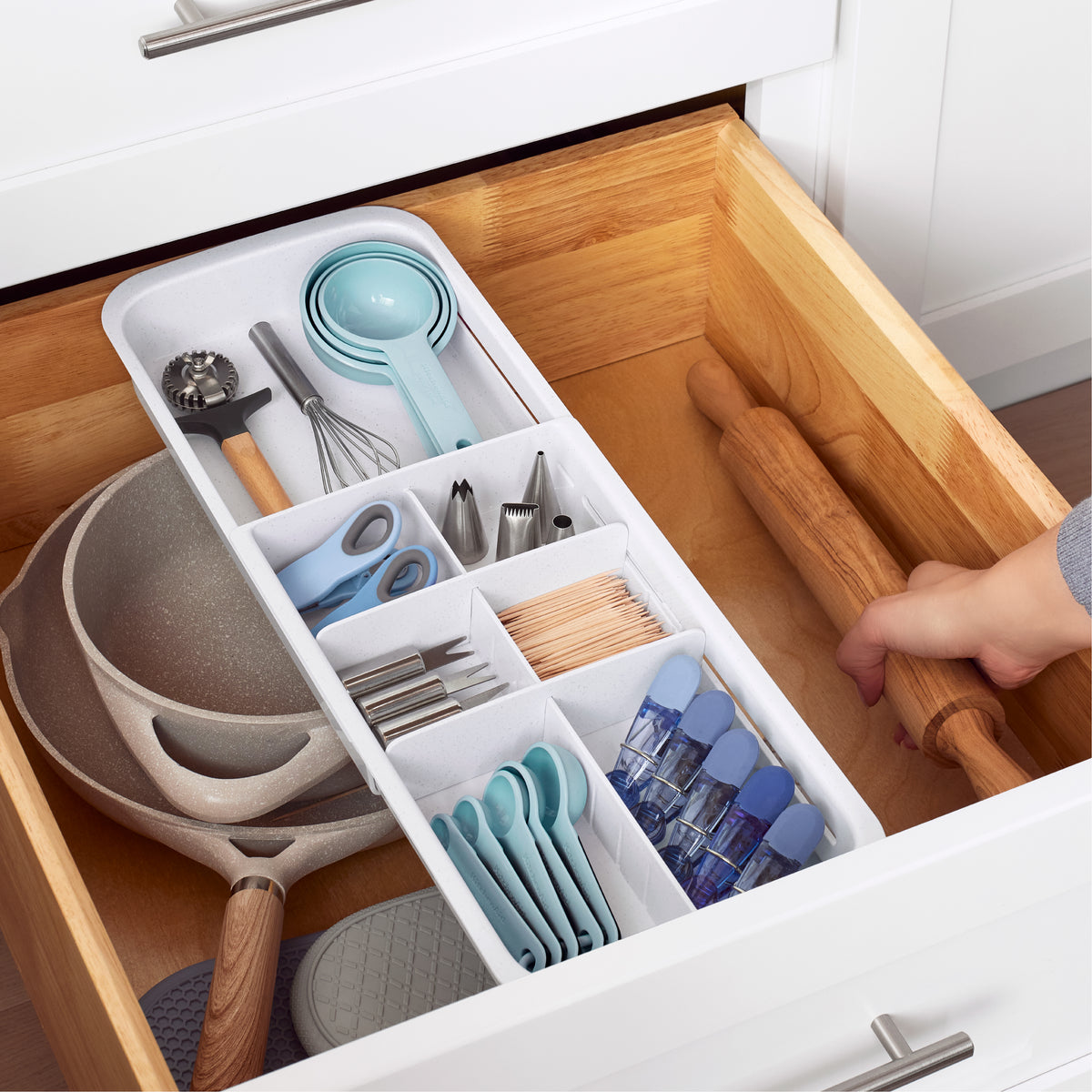 DrawerFit® Sliding Drawer Tray with SlideLock™ Technology